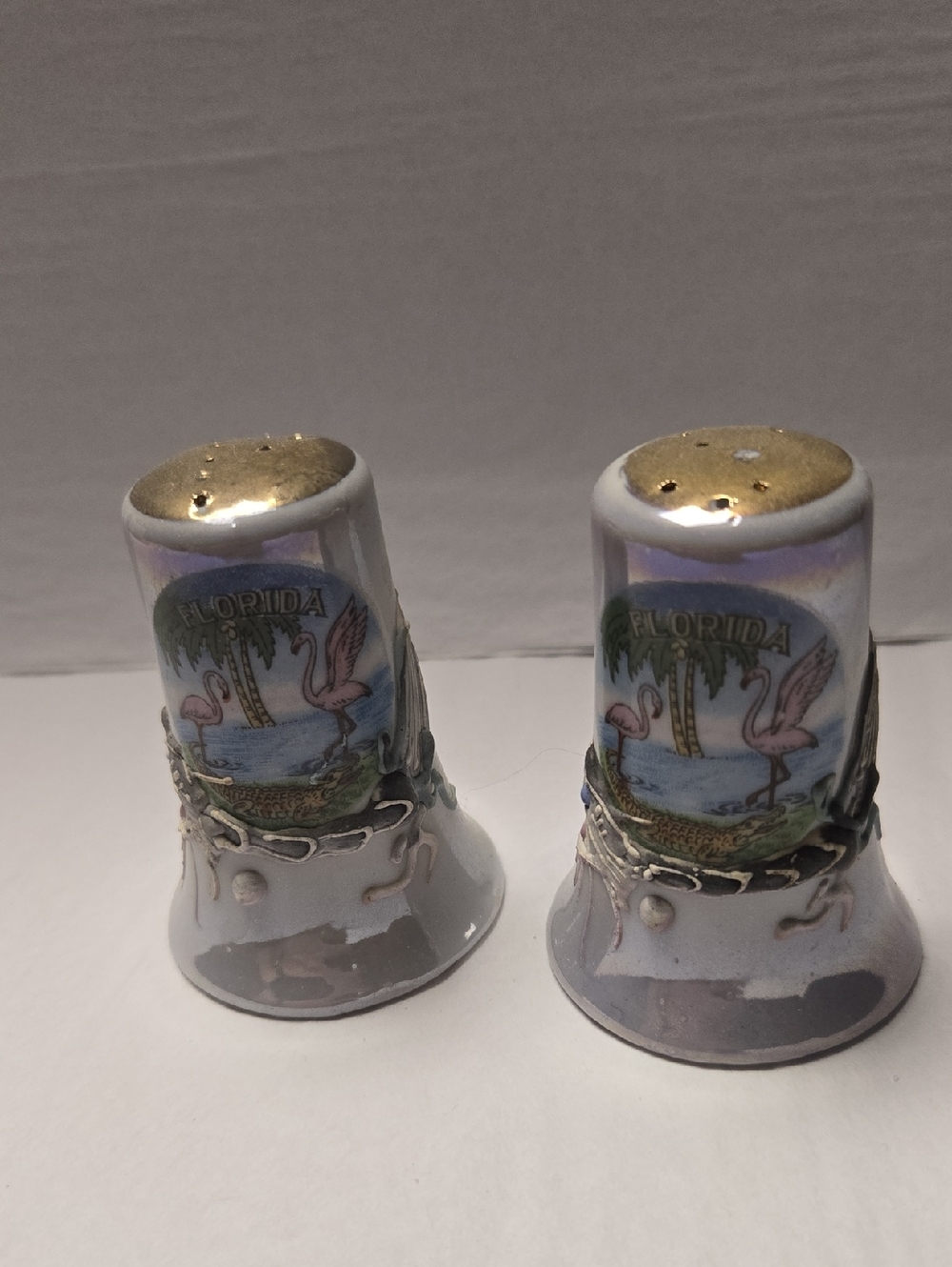 Vintage Florida Pink Flamingo Ceramic Salt and Pepper Shakers - Iridescent White